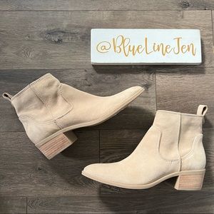 Dolce Vita Able Suede Western Inspired Booties NWOT